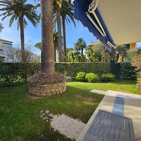 T4 3chambres, Jardin, Piscine Chauffee Proche De La Αντίμπ